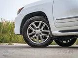 Lexus LX-570 2012 V8