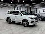 Lexus LX-570 2015