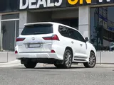 Lexus LX 570 2016