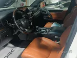 Lexus LX-570 2017