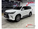 Lexus LX-570 2017 V8