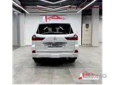 Lexus LX-570 2017 V8