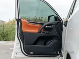 Lexus LX-570 2019 V8