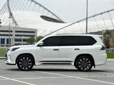 Lexus LX-570 S Black Edition 2021