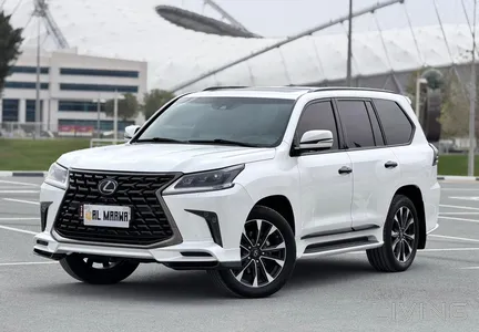 Lexus LX 570 S Black Edition 2021