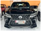 Lexus LX-570 S Black Edition 2021