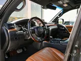 Lexus LX 570 S Black Edition 2021