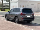 Lexus LX 570S  2020