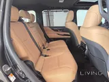Lexus LX600 (2025)