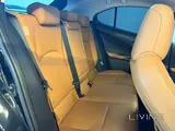 Lexus UX-200 2022 V4