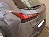 Lexus UX200