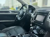 Expat Leaving VW Touareg 2014 (Well maintained)