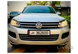 Expat Leaving VW Touareg 2014 (Well maintained)