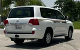 Low km Land Cruiser