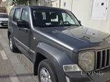 Low milage jeep cherokee 2012