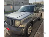 Low milage jeep cherokee 2012