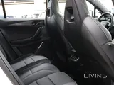 Lynk & co 06