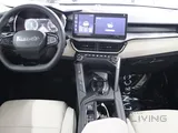Lynk & co 06