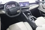 Lynk co. 06