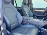 Lynk & Co 09 Pro