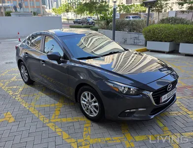 Mazda 3  2018
