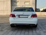 Mercedes-Benz E200