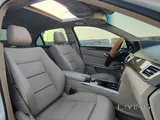 Mercedes-Benz E200