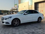 Mercedes-Benz E200