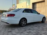 Mercedes-Benz E200