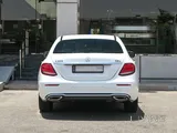 Mercedes E 200