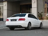 Mercedes E 200. Model 2015.