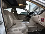 Mercedes E 200. Model 2015.
