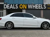 Mercedes E 300. Model 2015.