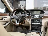 Mercedes E 300. Model 2015.