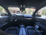 Mercedes GLB 200 Model 2023