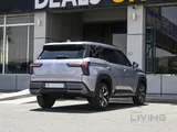 Mitsubishi Destinator.