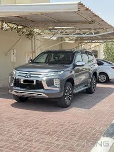 Mitsubishi Montero Sport  2020