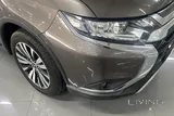 MITSUBISHI OUTLANDER 2.4L 4WD 2023 43,437 KM