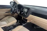 MITSUBISHI OUTLANDER 2.4L 4WD 2023 43,437 KM