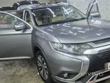 Mitsubishi Outlander | 2.4L AWD | 7-Seater   Istimara and I