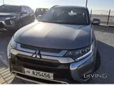 Mitsubishi Outlander | 2.4L AWD | 7-Seater   Istimara and I