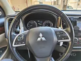 Mitsubishi Outlander 2015