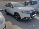 MITSUBISHI OUTLANDER 2019