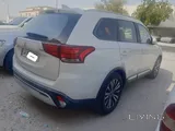 MITSUBISHI OUTLANDER 2019