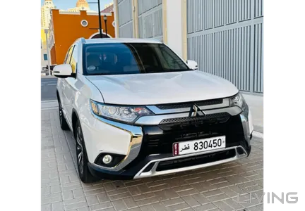 Mitsubishi Outlander  2020