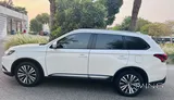MITSUBISHI OUTLANDER 2020 YM FOR URGENT SALE