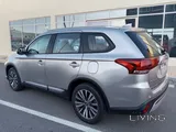 Mitsubishi Outlander4WD 7 seater