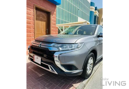 Mitsubishi Outlander  2021