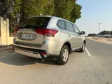 MITSUBISHI OUTLANDER 2023