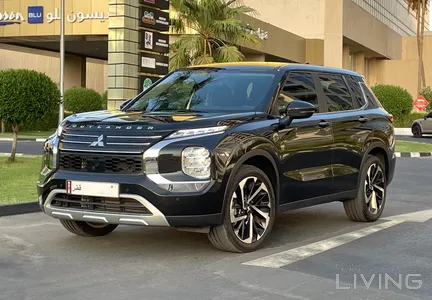 Mitsubishi Outlander  2025